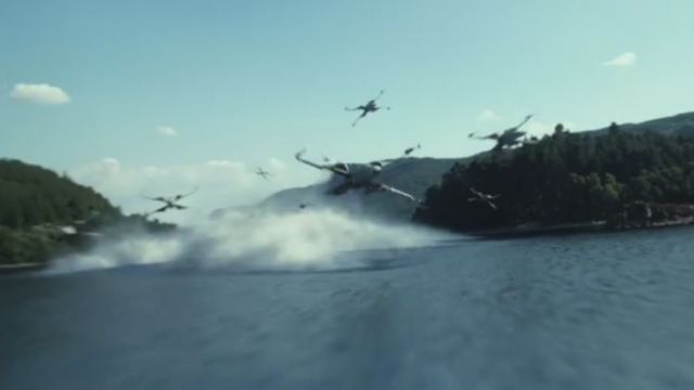 star-wars-force-awakens-xwing | The Outerhaven star-wars-force-awakens-xwing