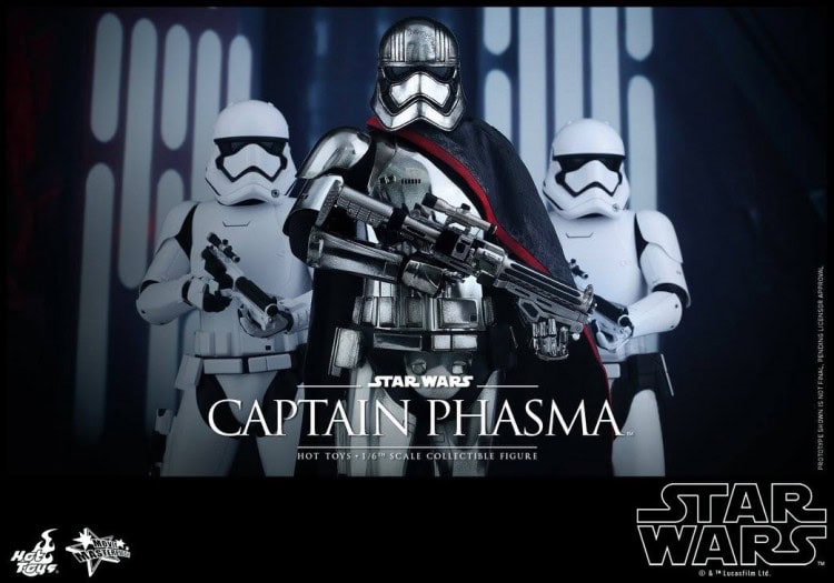 hottoys-captain-phasma-01 | The Outerhaven