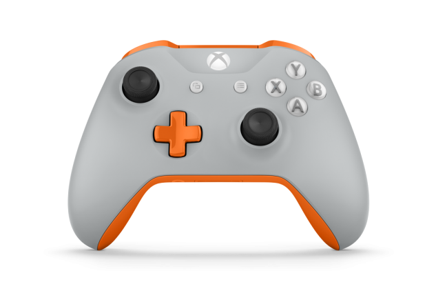 Xbox-Design-Lab_AshGrayZestOrange_FrntTlt_V2_RGB