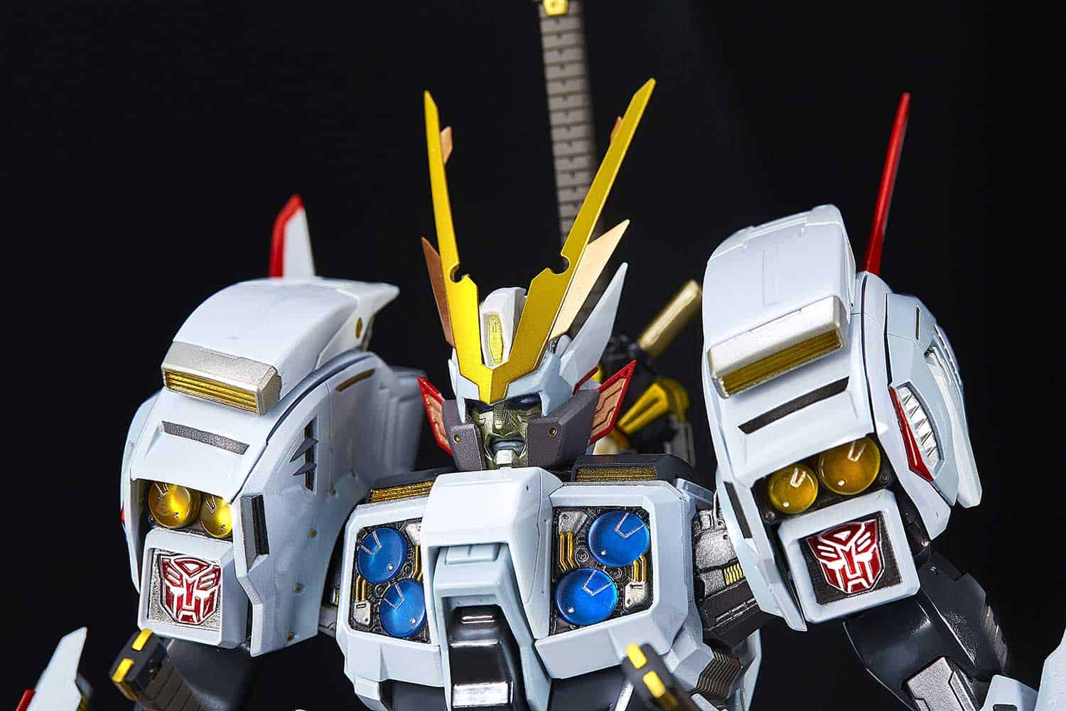 Flame Toys Transformer Drift Close Up | The Outerhaven Transformers