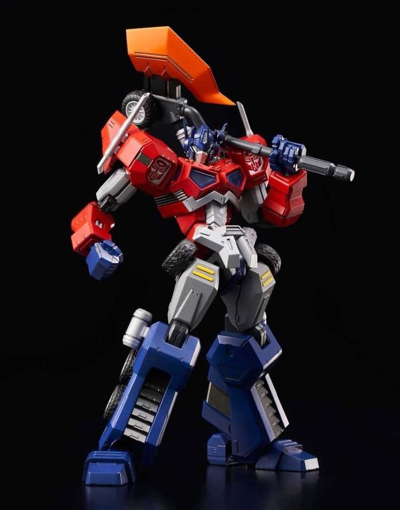 flame-toys-optimus-prime-attack-mode-03 | The Outerhaven flame-toys-optimus-prime-attack-mode-03