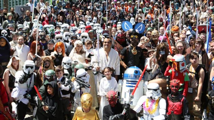 Star-Wars-MMWTBS-Crowd | The Outerhaven May the 4th is boring and its Disney's fault