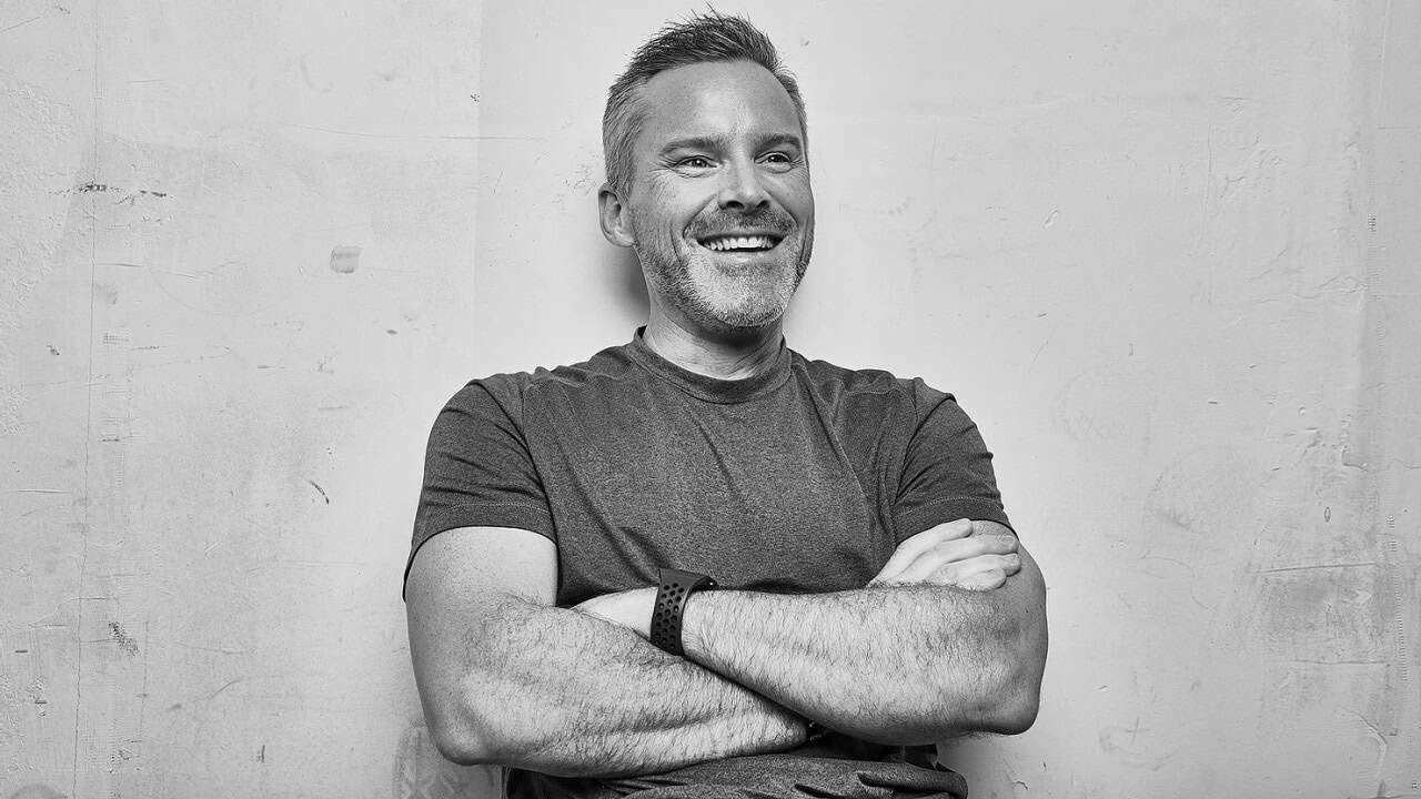 Roger Craig Smith Sonic the Hedgehog Voice Actor | The Outerhaven Roger Craig Smith Sonic the Hedgehog Voice Actor