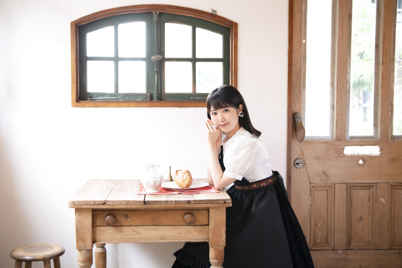 Nao Toyama - Artist photo | The Outerhaven