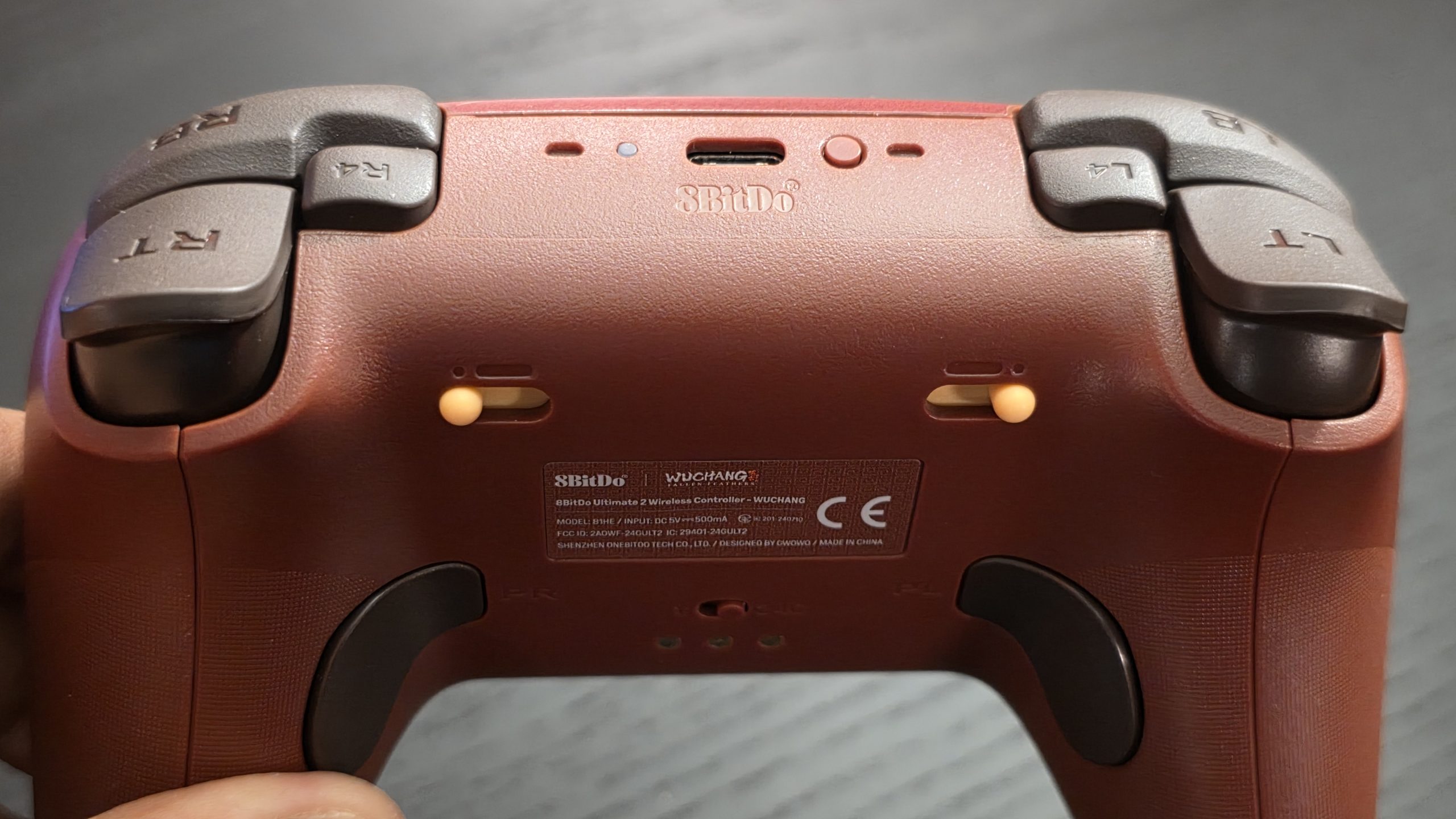 8Bitdo Ulimate 2 Wuchang Edition Review-020