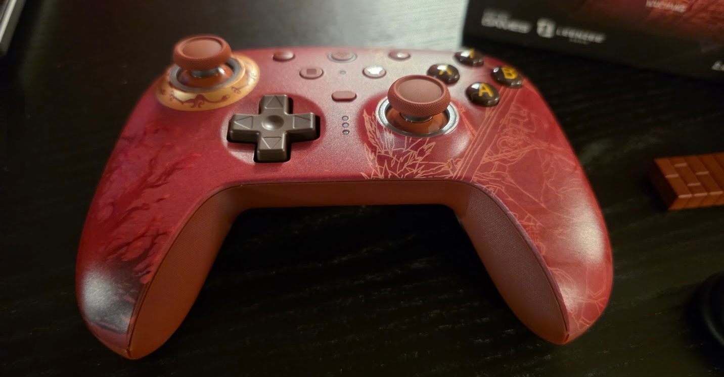 8Bitdo Ulimate 2 Wuchang Edition Review-018