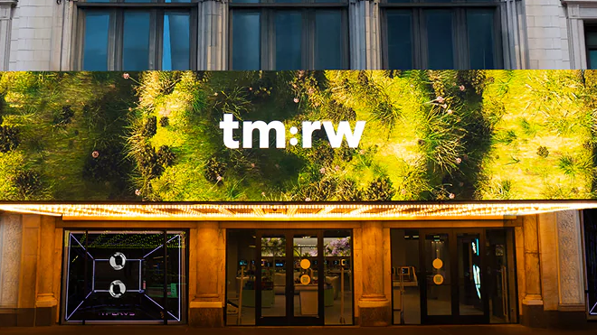 reMarkable Paper Pro Move, Rubik’s WOWCube, and Birdly VR Skydiving Simulator are the Stars of tm:rw